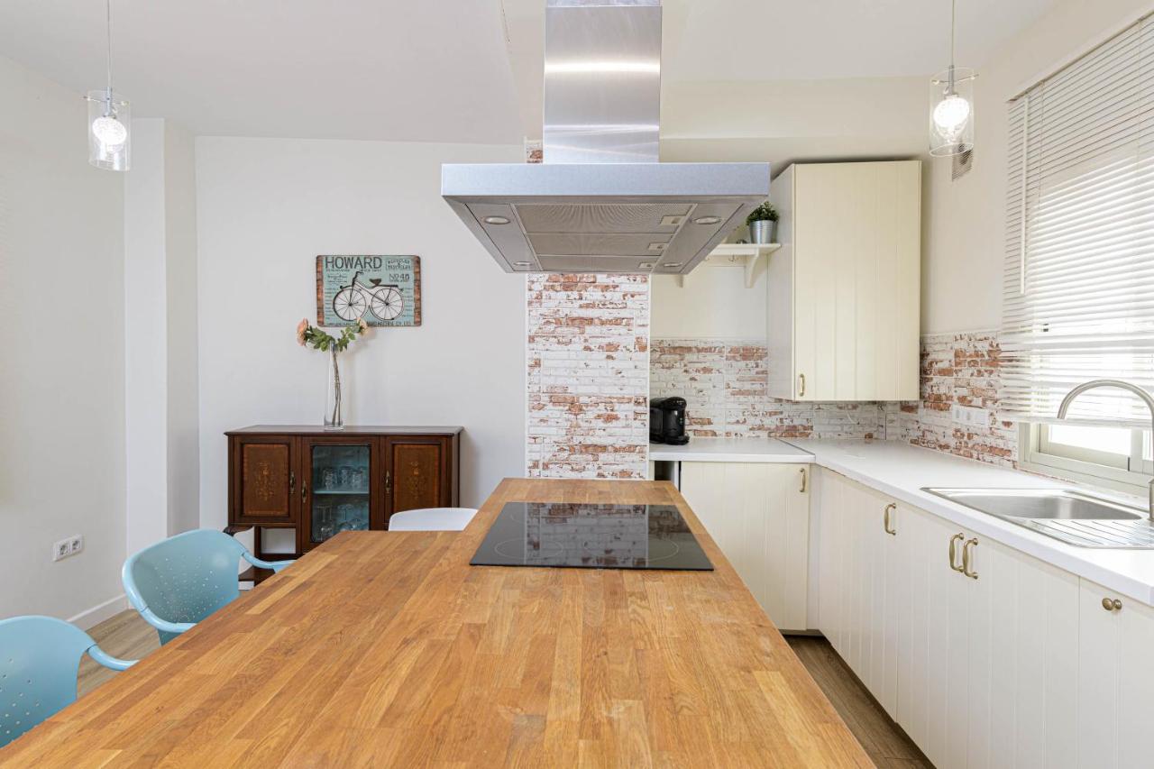 Wintowinrentals Genial Apartamento, Centrico Y Silencioso มาลากา ภายนอก รูปภาพ